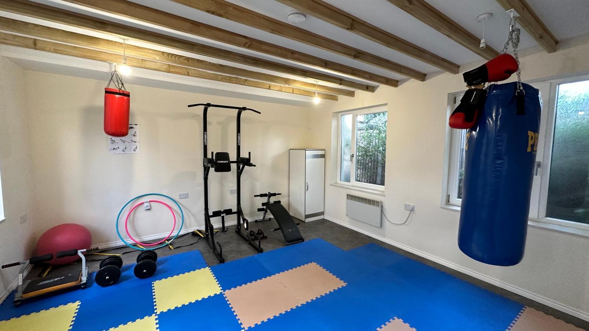North London A Spacious 7 Bedroom House Accommodating Up To 18 People Complete With Own Gym And Table Tennis Luaran gambar