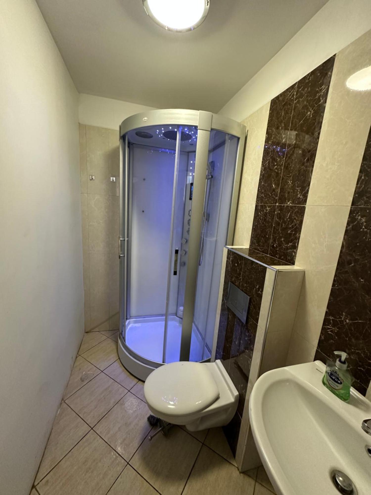 North London A Spacious 7 Bedroom House Accommodating Up To 18 People Complete With Own Gym And Table Tennis Luaran gambar