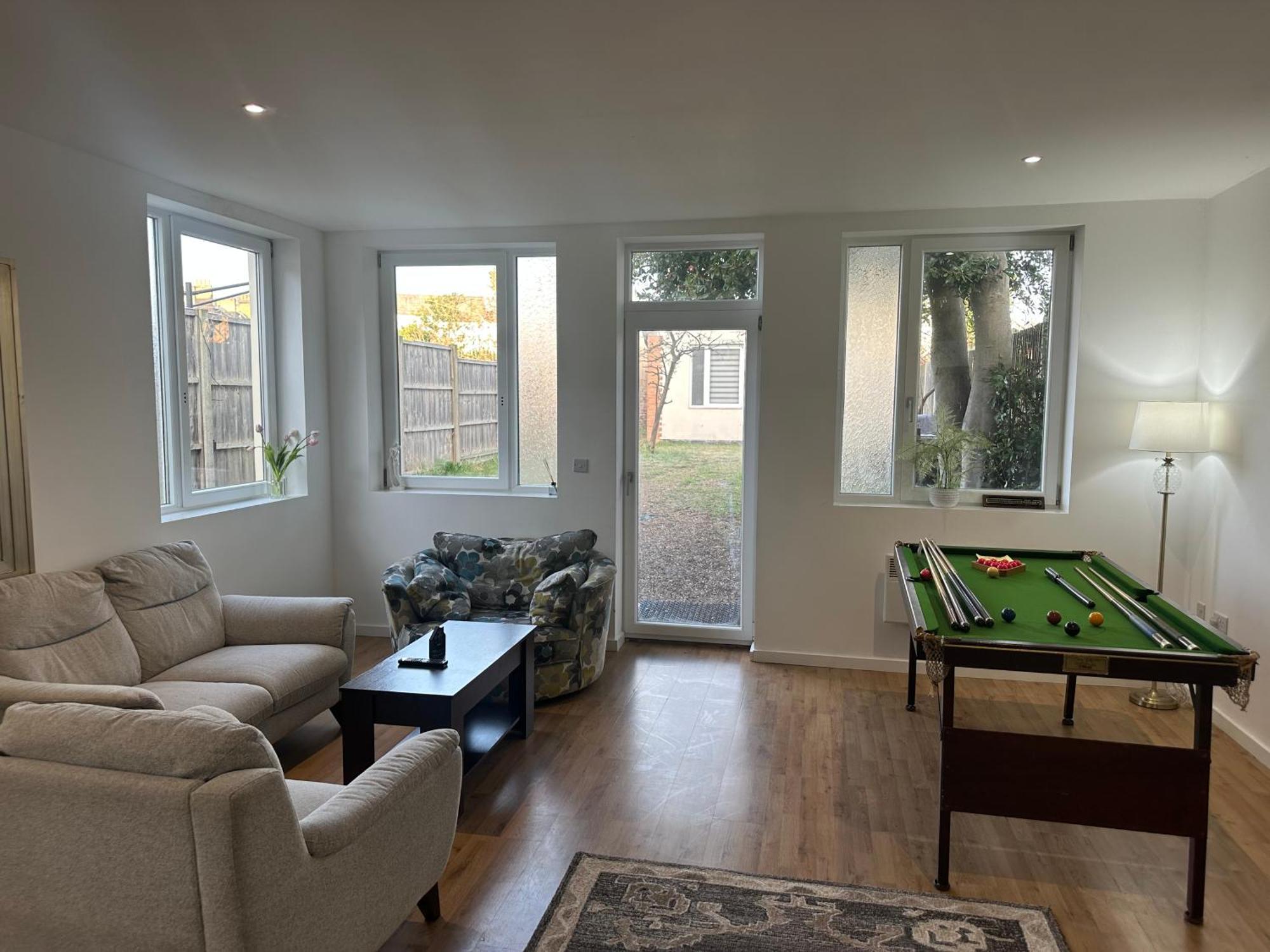 North London A Spacious 7 Bedroom House Accommodating Up To 18 People Complete With Own Gym And Table Tennis Luaran gambar
