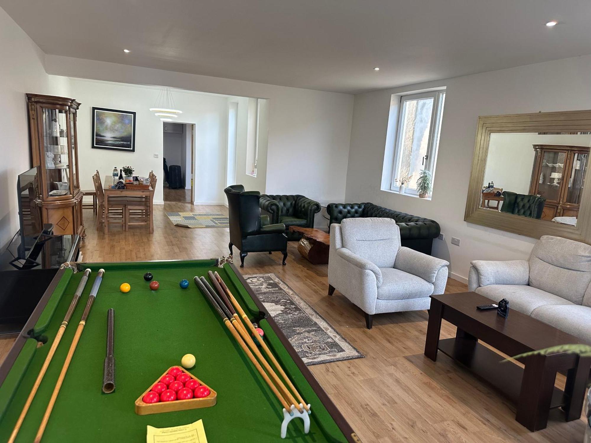 North London A Spacious 7 Bedroom House Accommodating Up To 18 People Complete With Own Gym And Table Tennis Luaran gambar