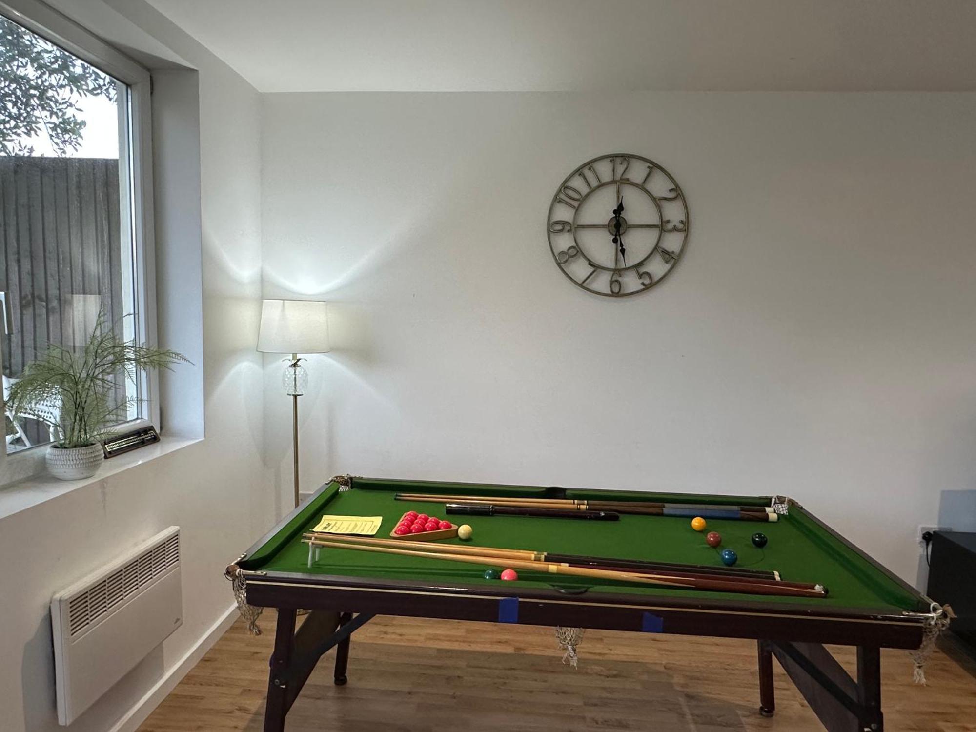 North London A Spacious 7 Bedroom House Accommodating Up To 18 People Complete With Own Gym And Table Tennis Luaran gambar